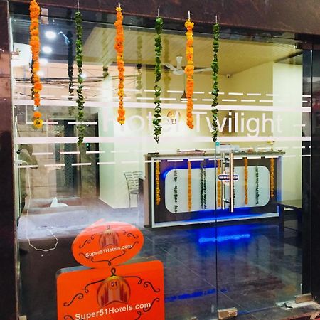 Super51Hotel New Delhi Exterior photo